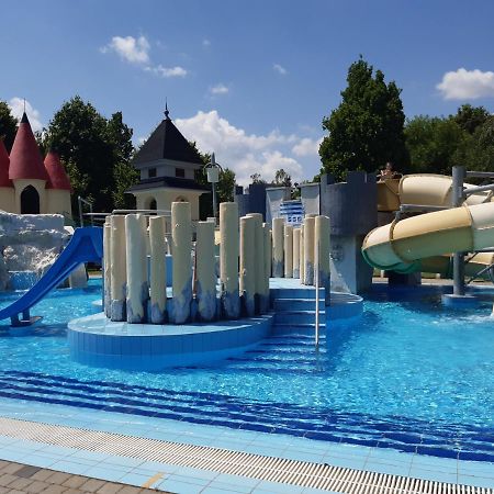 Tukán Apartman Hajdúszoboszló Hajduszoboszlo Exterior foto
