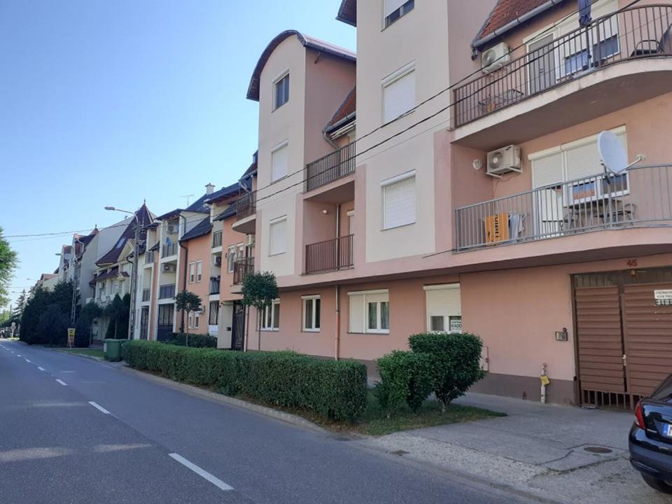 Tukán Apartman Hajdúszoboszló Hajduszoboszlo Exterior foto